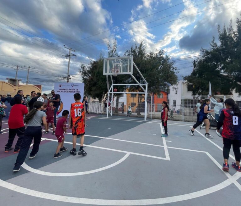 Rehabilitan cancha de usos múltiples en Guadalupe