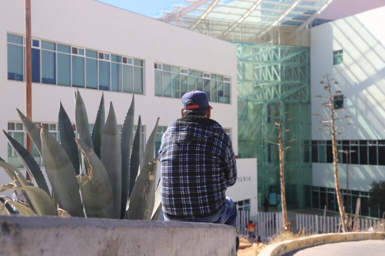 Retan médicos a desmentir carencias