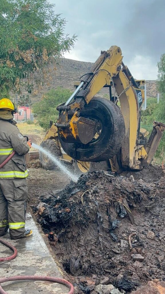 Sofocan incendio subterráneo en Villas de Nápoles