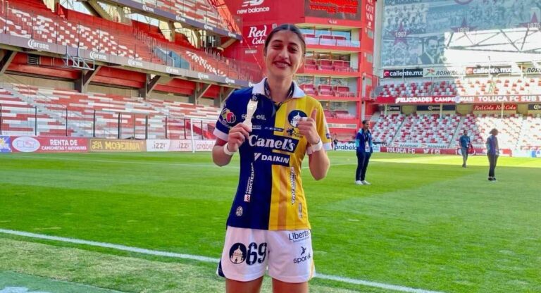 Alejandra Caldera regresa a selección