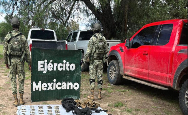 Aseguran armas, equipo táctico y vehículos en Susticacán