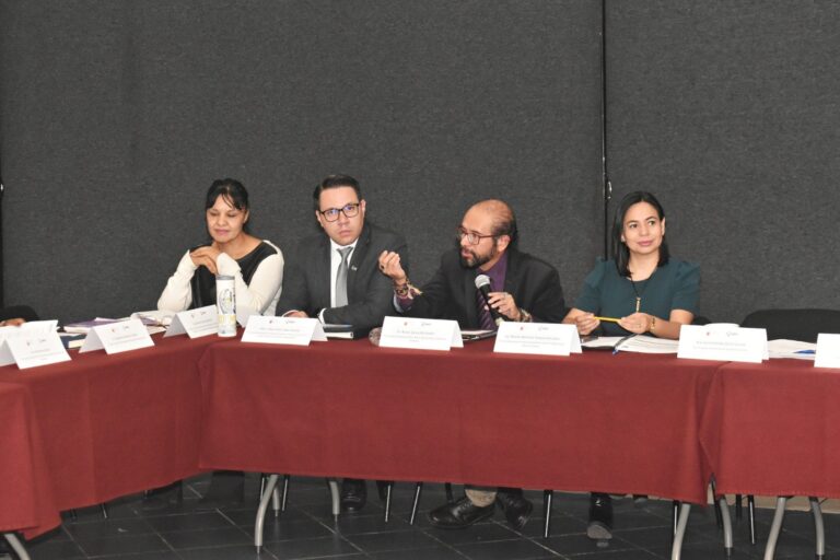Trazan estrategias para proteger a la niñez