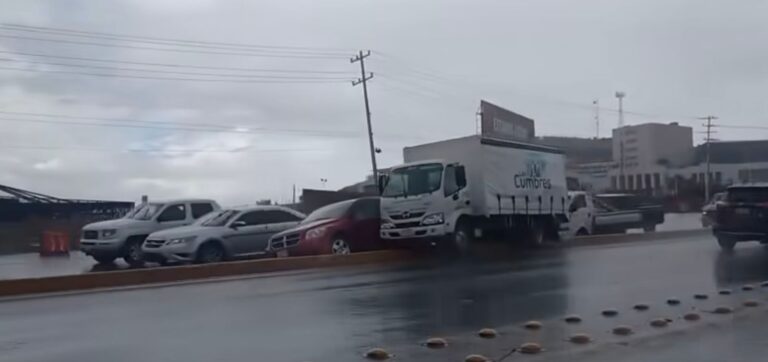 Resulta lesionada una persona tras choque en el bulevar