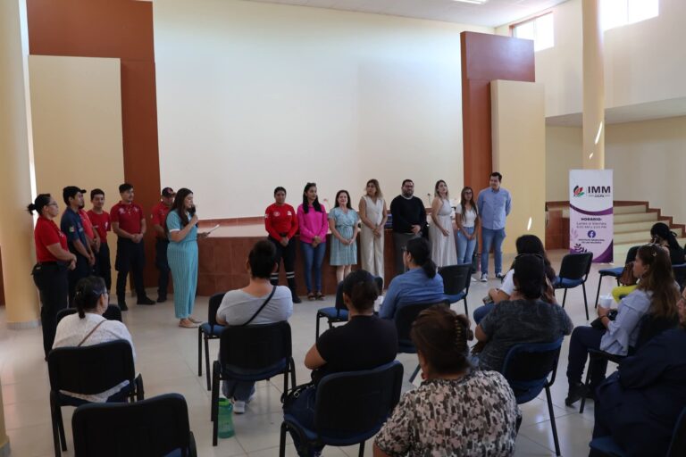 Capacitan a mujeres en primeros auxilios