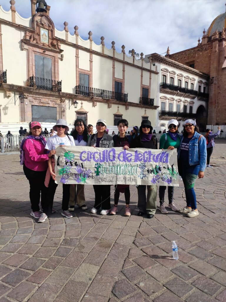 Conoce la biblioteca feminista de Tlazoltéotl