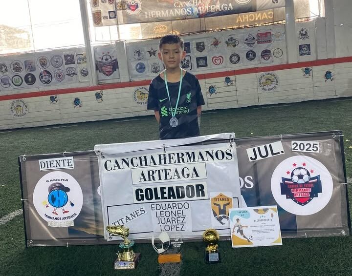 Eduardo Juárez rompe récord de goles