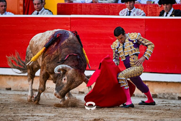 Emilio de Justo, una tarde de pulso torero en la cuarta de San Fermín