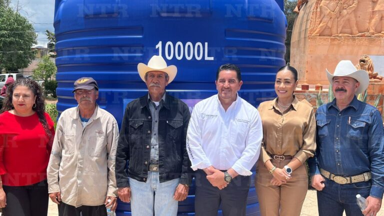 Entregan $4 millones en apoyos al campo
