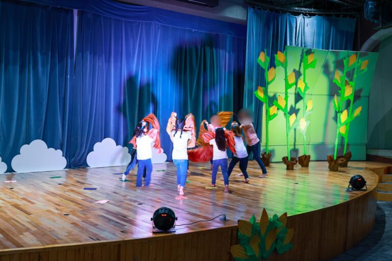 Niños de la Casa Cuna presentan Huellas de Maíz