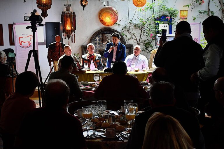 Presentan en Guadalajara el serial “Arre y Olé”