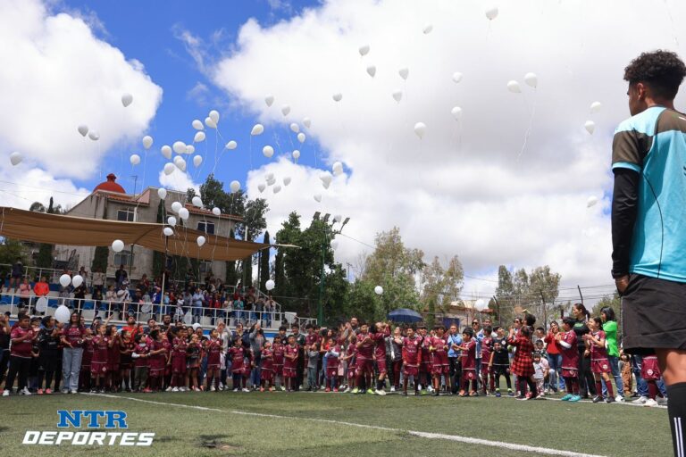 Rinden homenaje al niño Luis Mateo Piñón