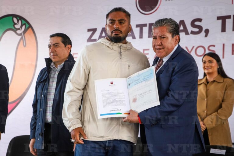 Entregan de 10 a 12 mil pesos a migrantes