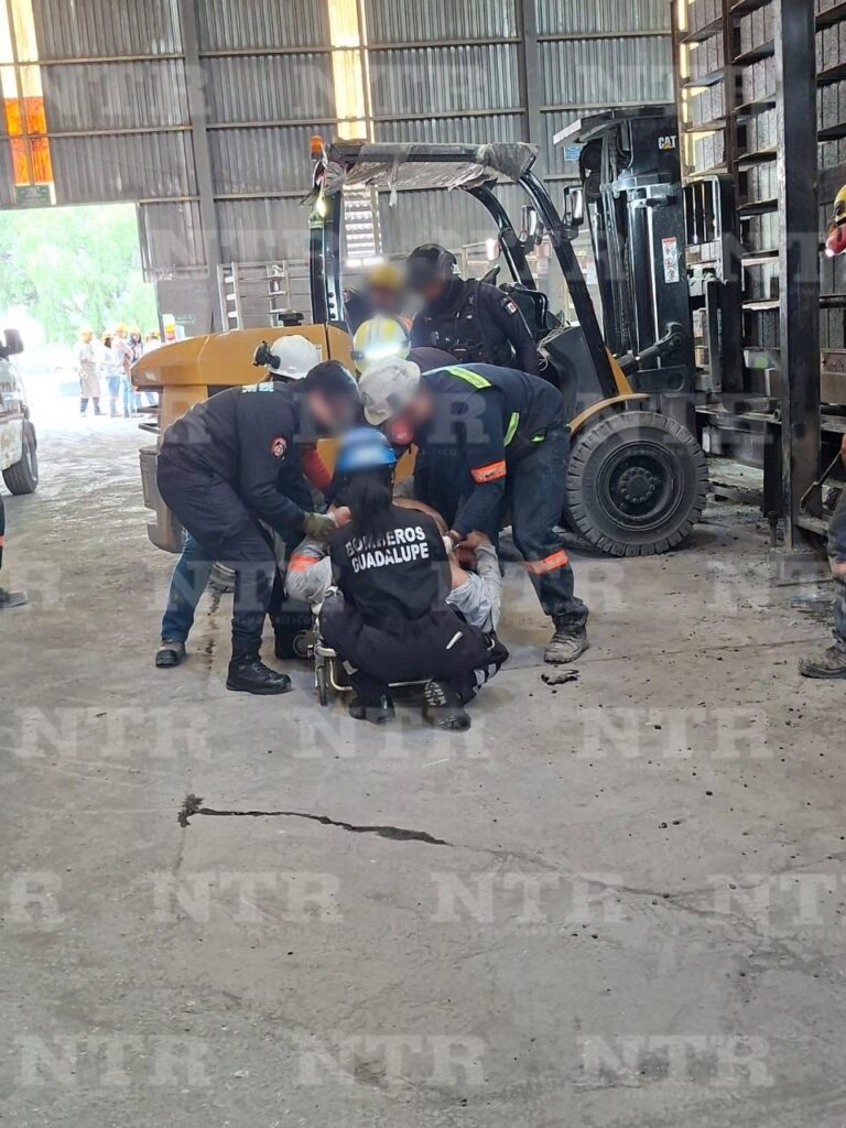 Se accidenta trabajador de empresa de bloques