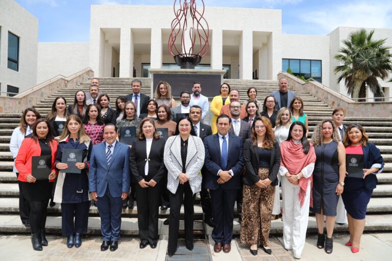 Certifican a 31 personas en Mecanismos Alternos