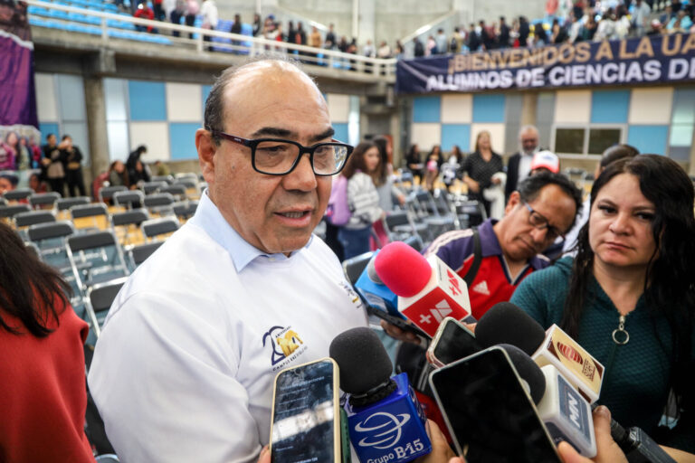 Adeuda la UAZ $4 mil 800 millones