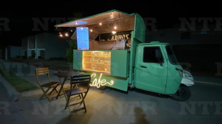 Adhok Café, una cafetería sobre tres ruedas