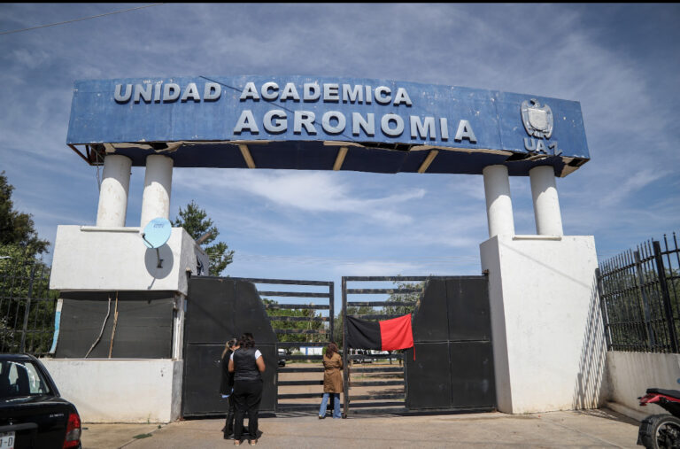 Afectados, 600 alumnos por paro en Agronomía