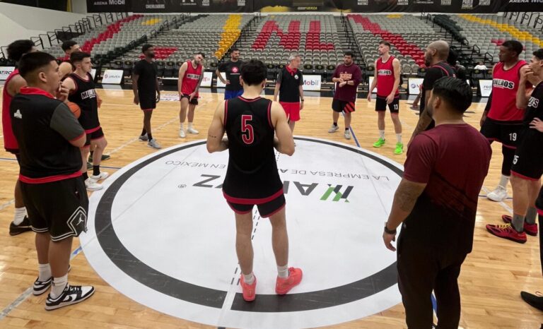Van los Mineros por la serie a las Sultana del Norte