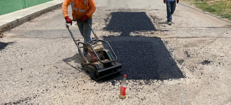 Disponen para bacheos más de 1.5 millones de pesos