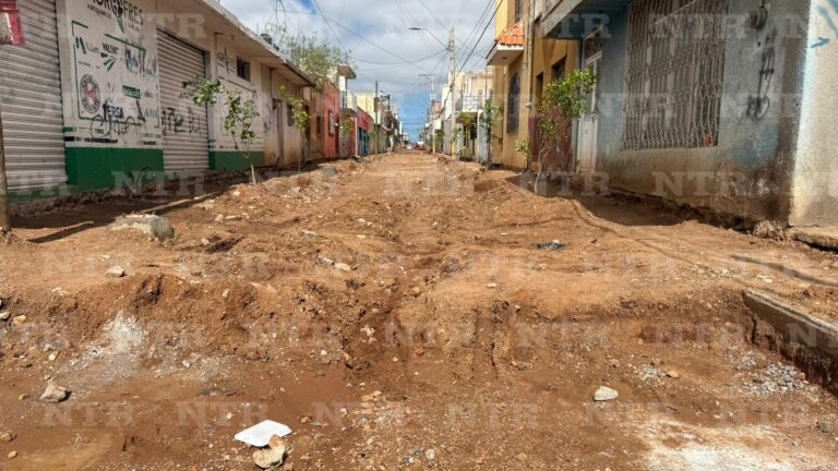 Obra en pausa agrava la crisis de locatarios