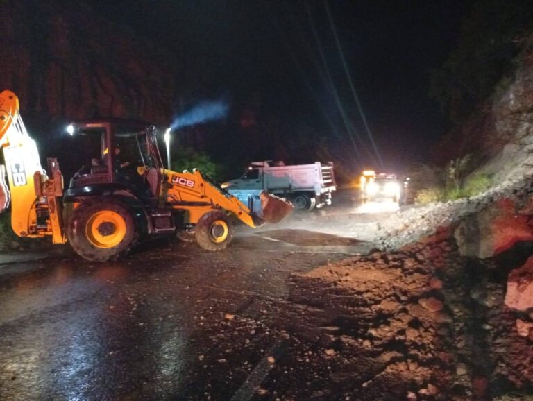 Granizo causa estragos en Jalpa