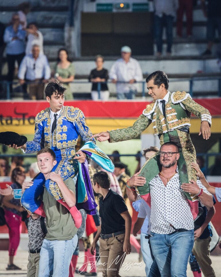 Joselito Adame indulta en Châteaurenard y suma un triunfo rotundo en Francia