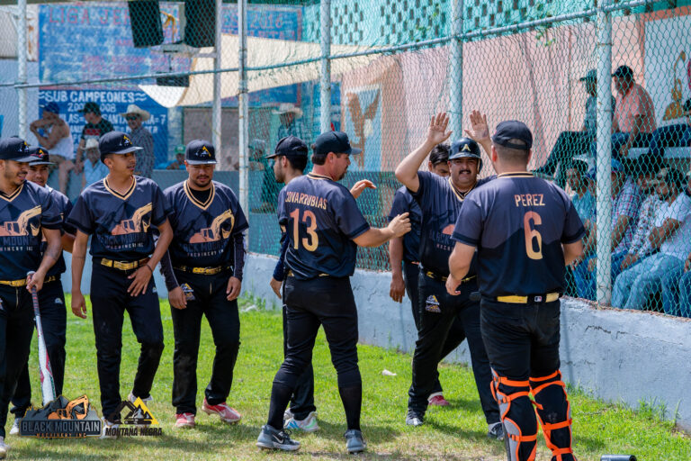 Montaña Negra avanza a la Gran Final de la Liga Municipal de Huejúcar