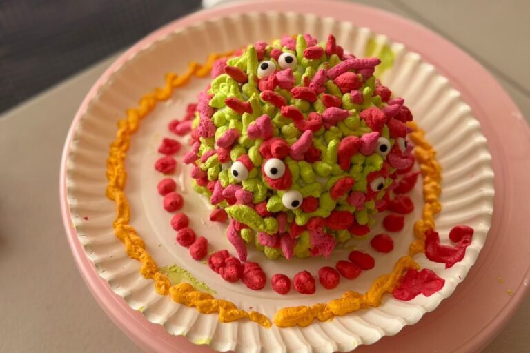 Participan en curso de verano de repostería