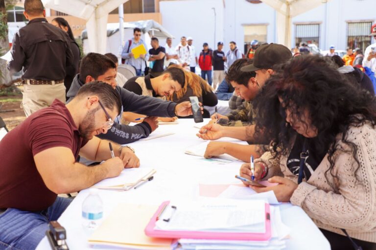 Pinta difícil recuperación de empleos