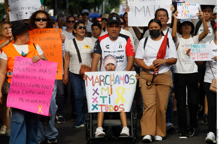 ‘¡Quiero vivir!’: Marchan en GDL por oncológicos