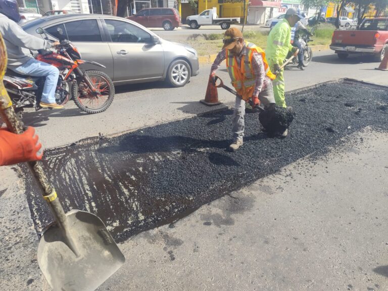 Realizan jornadas intensas de bacheo en Guadalupe