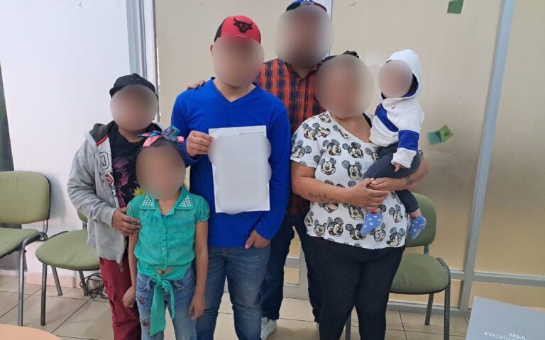 Reintegra SEDIF a 10 menores con sus familias