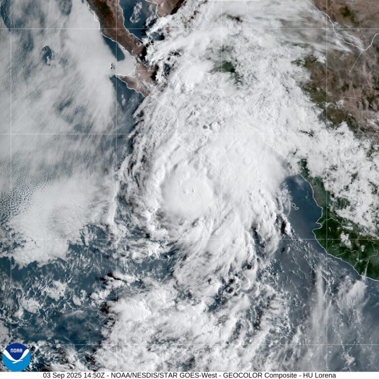 Refuerzan medidas ante evolución de Huracán Lorena