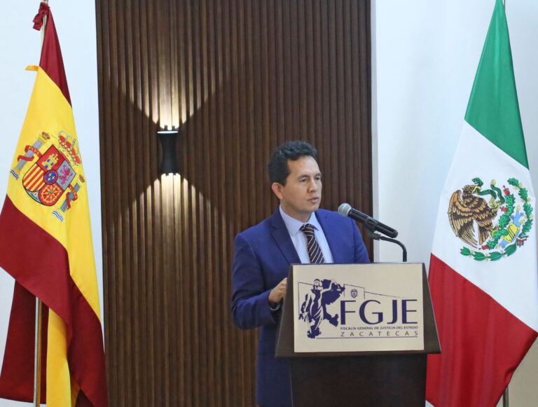 Participa TSJEZ en curso en materia de Violencia de Género