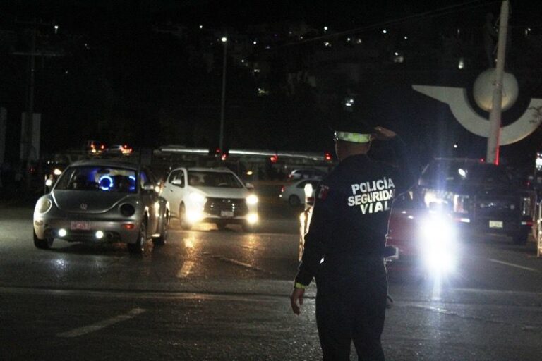 Refuerzan presencia de tránsitos en la Fenaza
