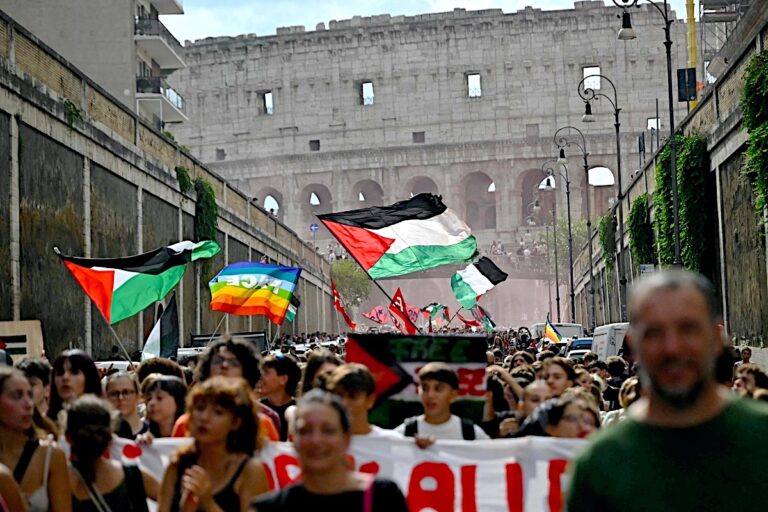Salen Miles de personas en Italia a pedir presión a Israel