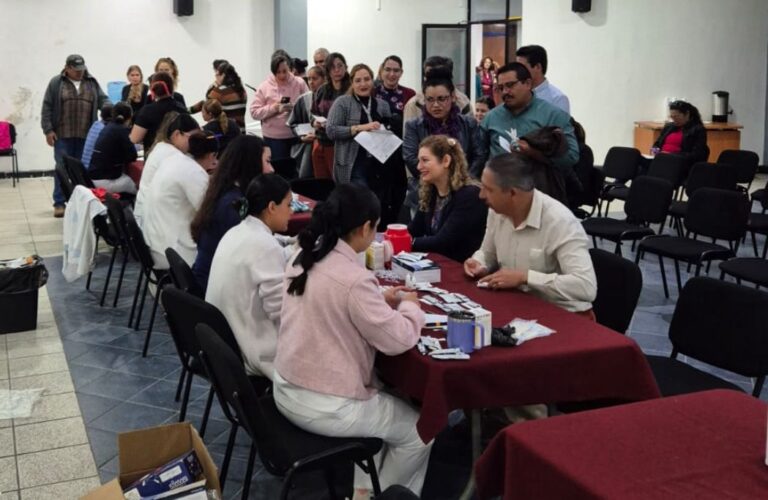 Realizan feria de salud para trabajadores de la SEZ