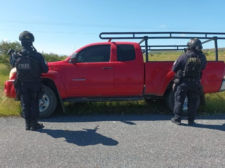 Aseguran vehículo con reporte de robo