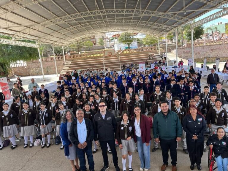 Ofrecen charlas preventivas y educativas sobre embarazo adolescente