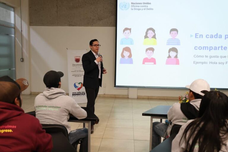 Capacitan a jóvenes en prevención de ciberdelito