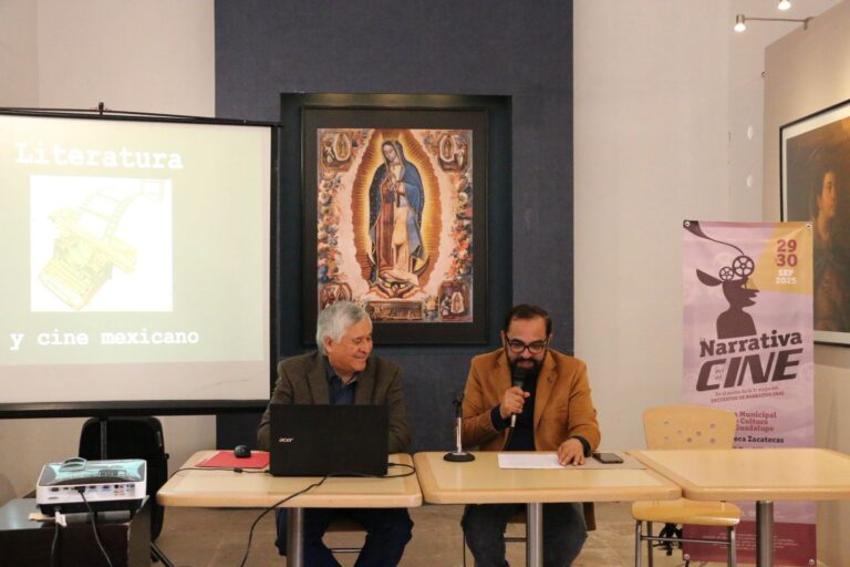 Presentan conferencia magistral de Literatura y cine mexicano