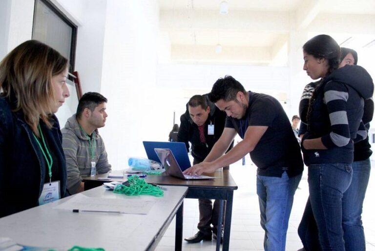 Convocan a jóvenes al Spot Emprendedor