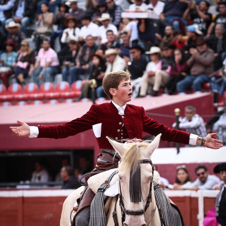 Juan Pablo Sánchez, se lleva el triunfo en el cierre de la Feria de Pachuca