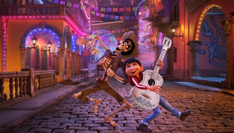 Llega Cine en tu Barrio con filmes de temporada