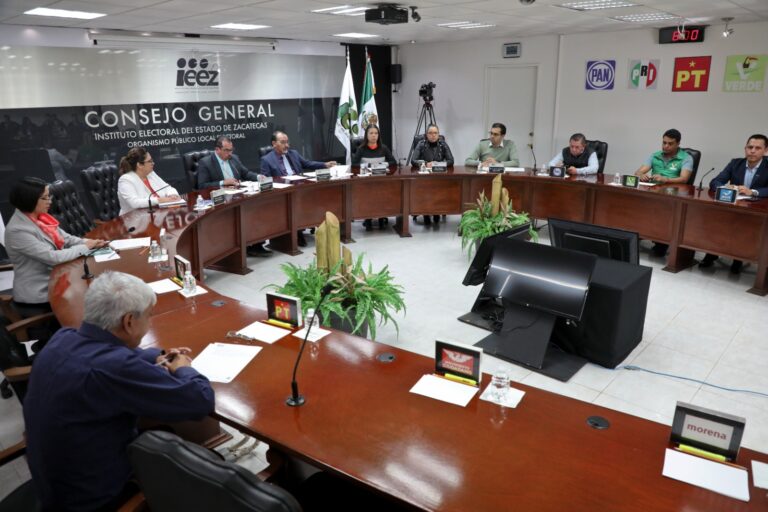 Recibe IEEZ queja contra dos senadores