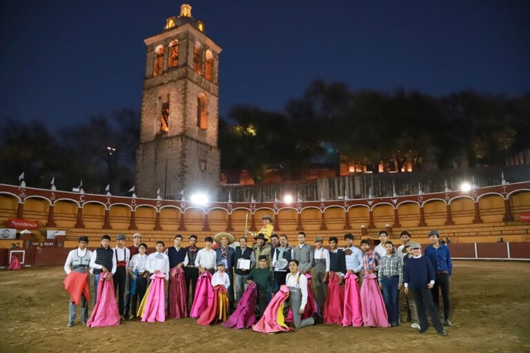 Continúan los Tradicionales Tentaderos Públicos Didácticos en la Feria de Tlaxcala 2025