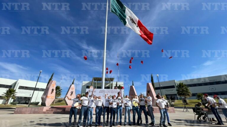 Entregan a jóvenes fresnillenses su cartilla liberada