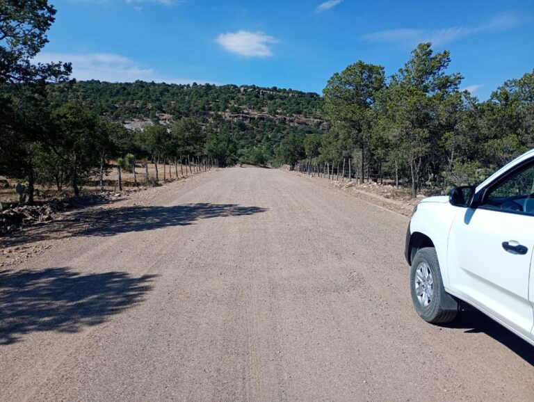 Reahabilitan carretera Estancia de Guadalupe-Corrales