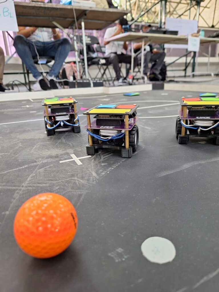 Zacatecanos obtienen primer lugar en Torneo Mexicano de Robótica