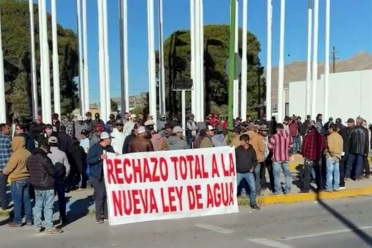Cumple más de 24 horas toma de aduana en Ciudad Juárez